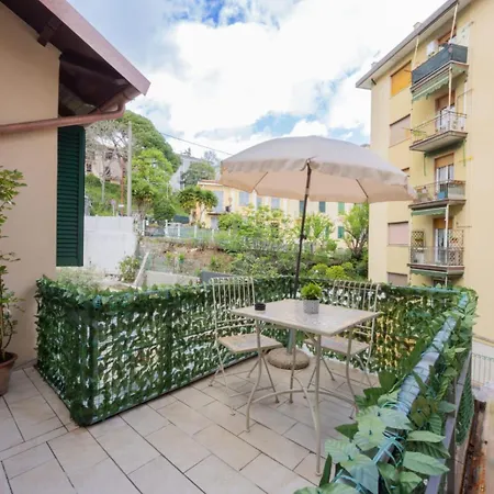 La Maison Du Lion Konukevi