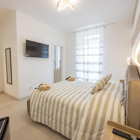 Konukevi La Maison Du Lion 4*