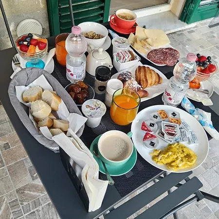 La Maison Du Lion Pensión 4*