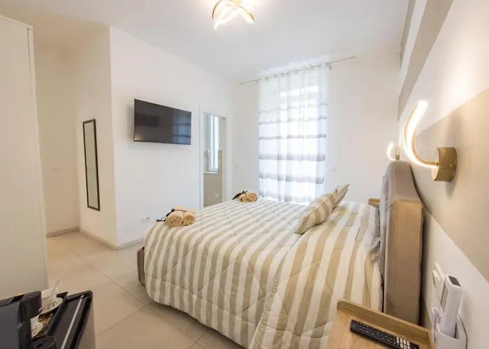 Πανσιόν La Maison Du Lion 4*