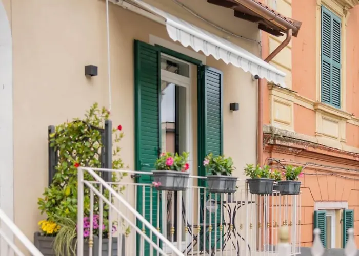 La Maison Du Lion Πανσιόν