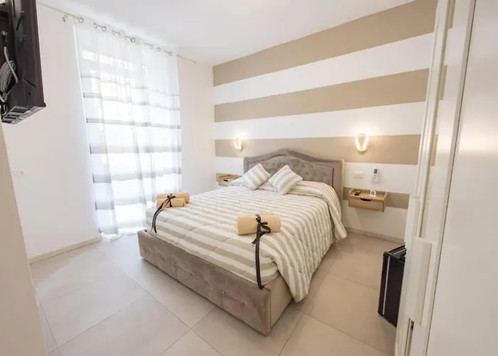 La Maison Du Lion Πανσιόν Λα Σπέτσια