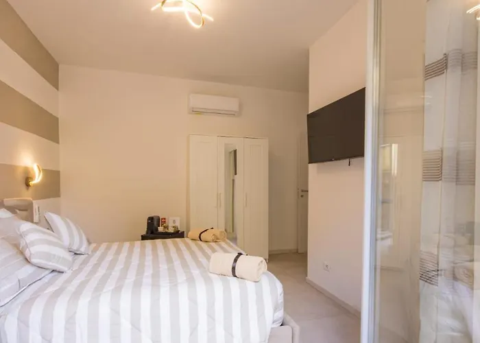 La Maison Du Lion Λα Σπέτσια